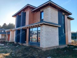 Двухэтажный дом из теплоблока площадью 305 м2 — Фото №2