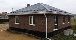 Одноэтажный дом из газобетонных  блока площадью 110 м2 — Фото №3